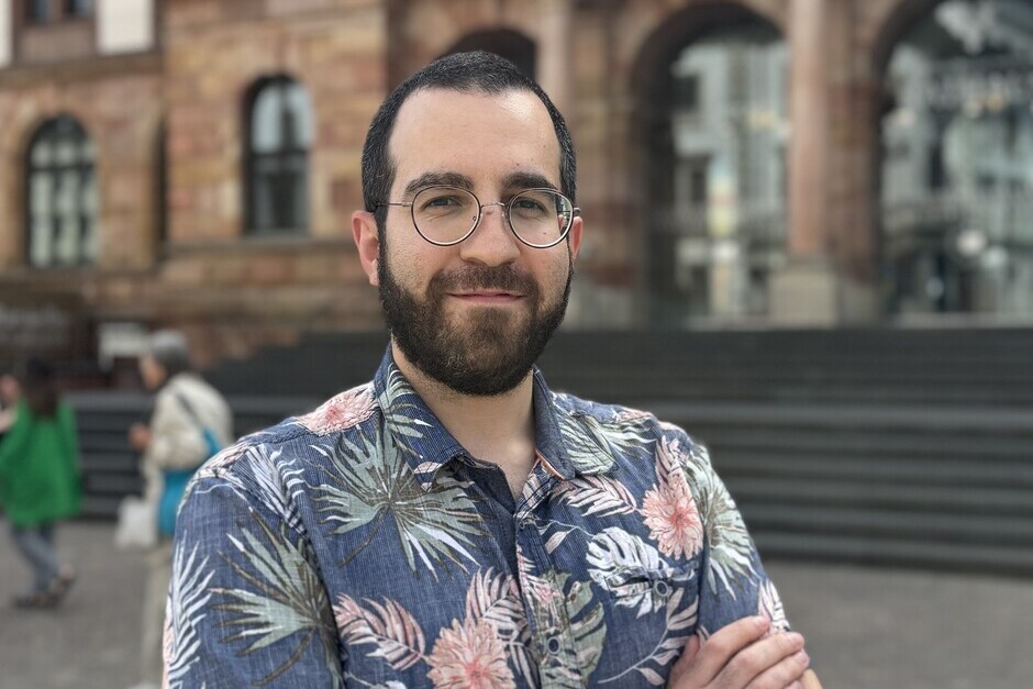Porträt Ashkan Nekoueian, Kommunaler Beauftragter für Engagement der Landeshauptstadt Wiesbaden